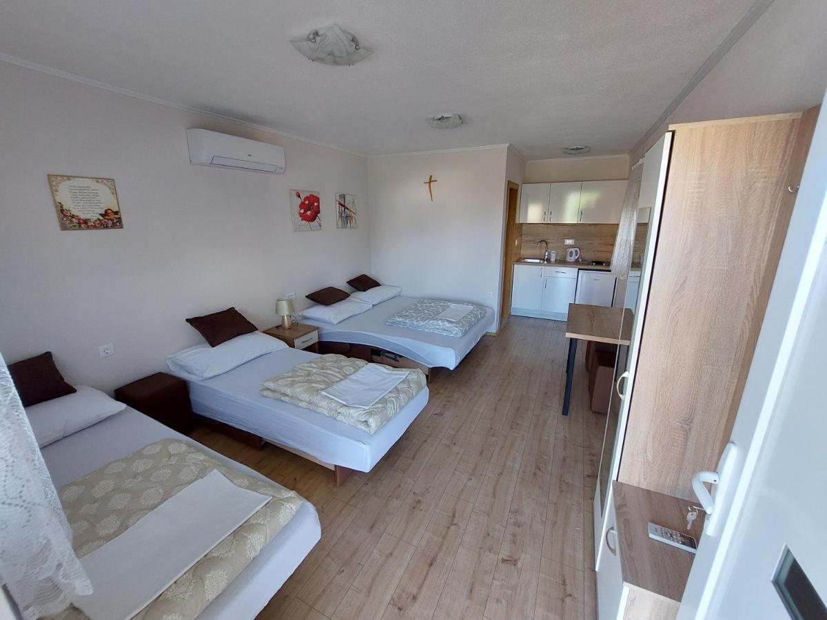 Pansion Ivan Međugorje Extérieur photo