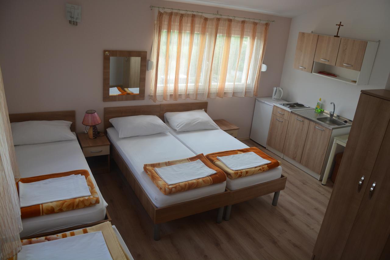 Pansion Ivan Međugorje Extérieur photo